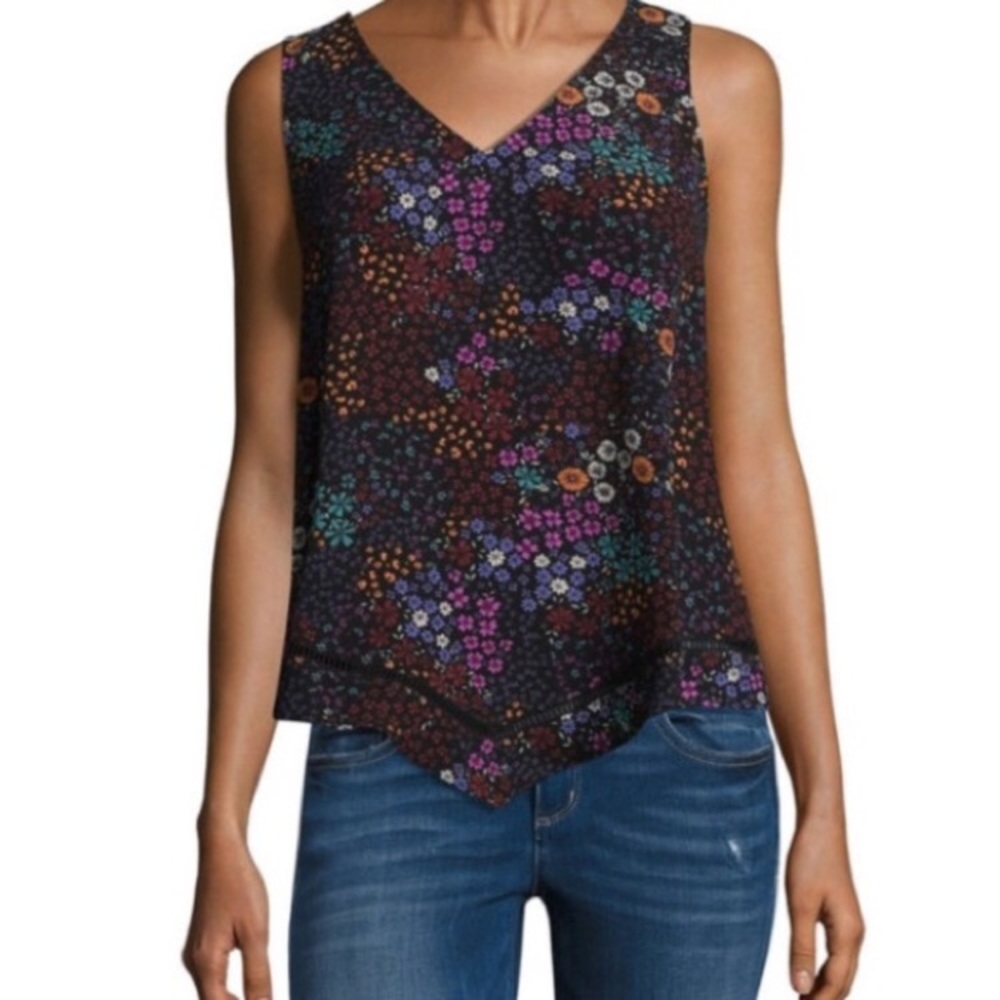 a.n.a Black Floral Swing Tank